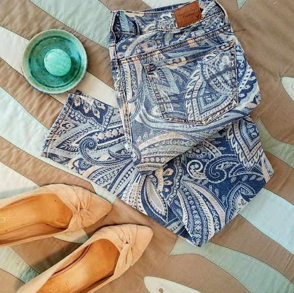 American Eagle Outfitters Denim - American eagle skinny paisley stretch jegging